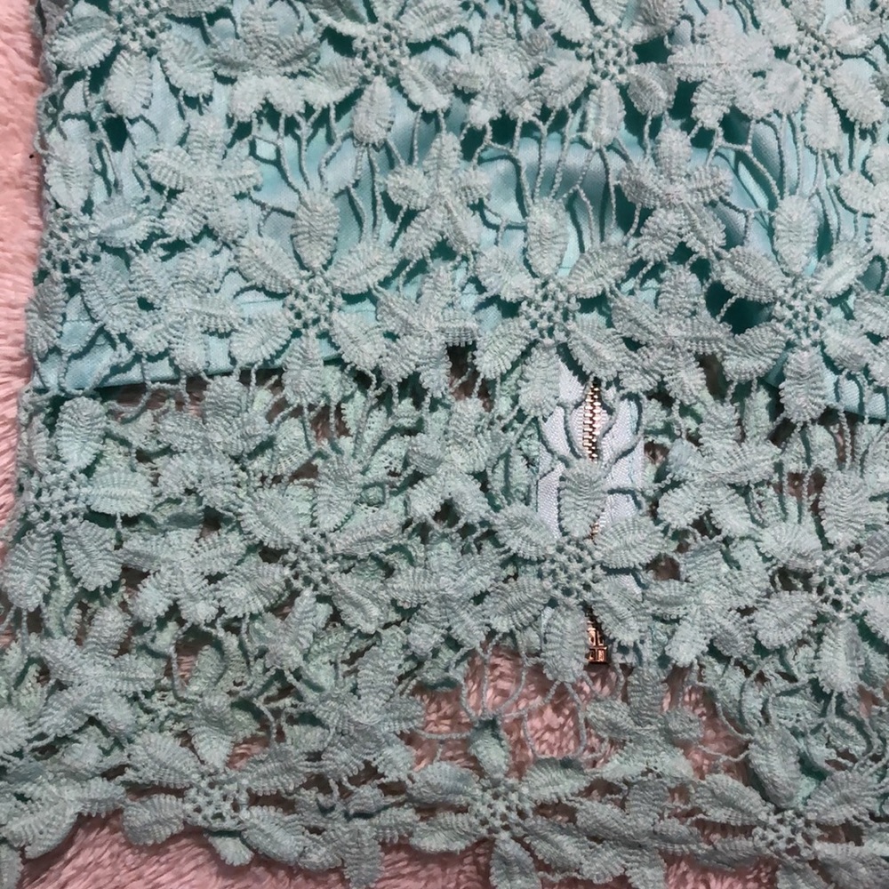 Mint blue floral lace crop top from Tobi! Small! - Picture 3 of 4